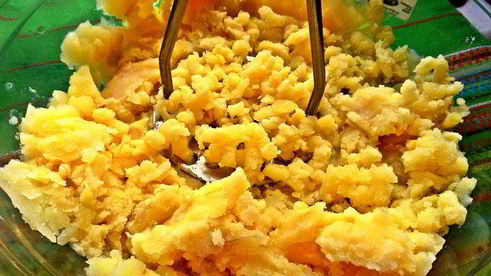 картофельные оладьи с колбасками