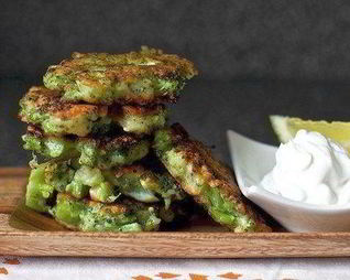 Оладьи из брокколи с сыром