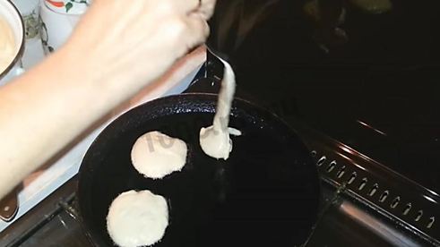 оладьи на ряженке пышные быстро и вкусно
