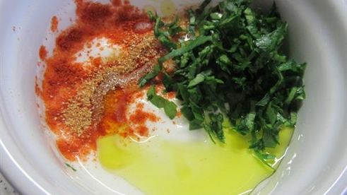 овощные оладьи с йогуртовым соусом