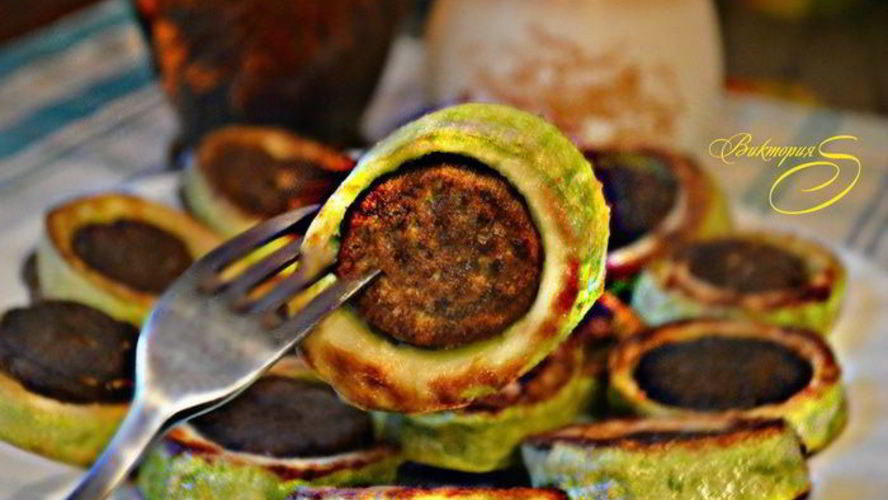 Рецепт печеночных оладий в кабачках