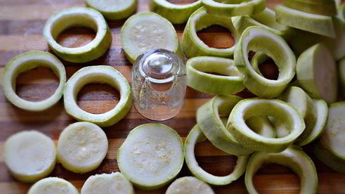 печеночные оладьи в кабачках