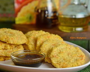 Пшенные оладьи с яблоком и морковью