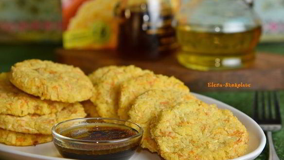 Рецепт Пшенных оладий с яблоком и морковью