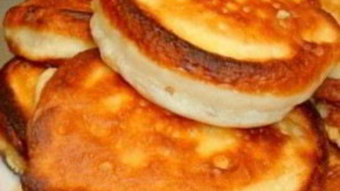 пышные яблочные оладьи