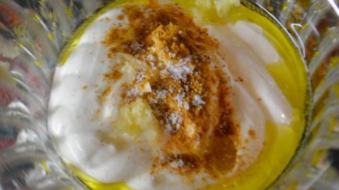 рыбные оладушки с йогуртовым соусом