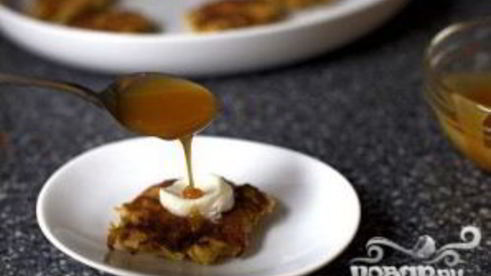 яблочные оладьи