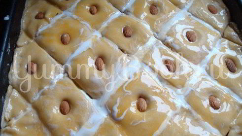 пахлава с миндалем
