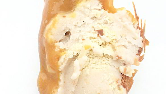 Рецепт Бананового мороженого с печеньем, шоколадной стружкой и карамельной прослойкой