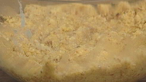 кукурузное печенье с клубничным соусом