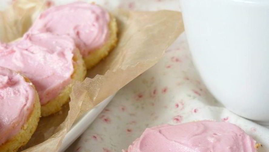 Рецепт очаровательного печенья с розовым кремом