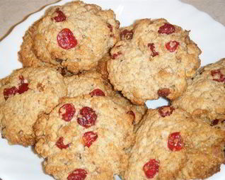 Овсяное печенье с клюквой и грецкими орехами