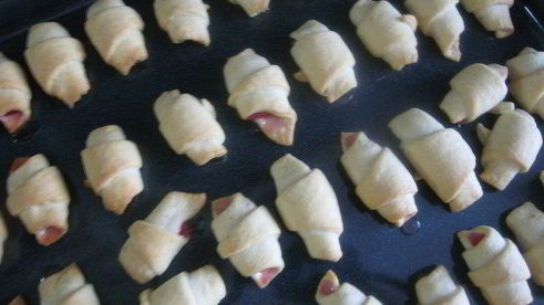 рассыпчатые рогалики вкус детства на сметанно-дрожжевом тесте