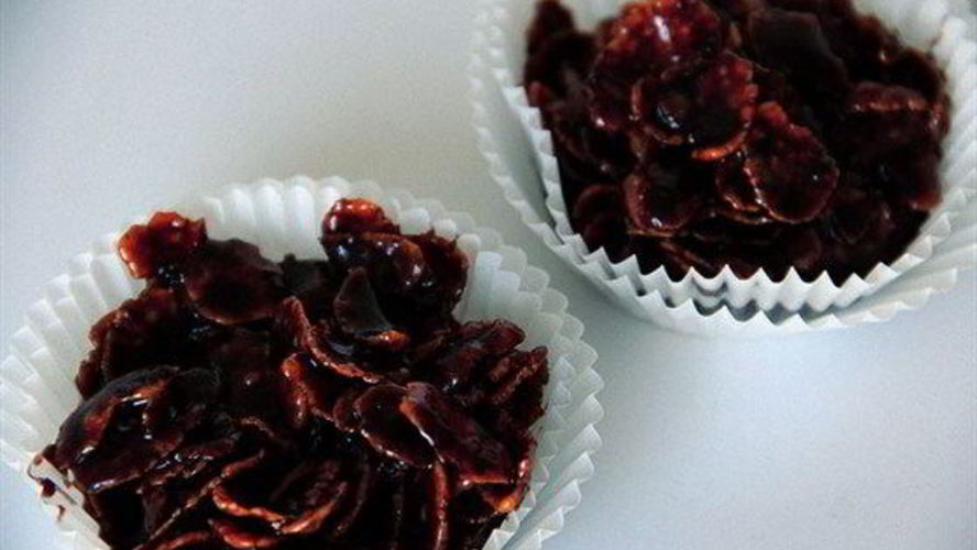 Рецепт шоколадного печенья с кукурузными хлопьями без выпечки