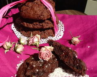 Шоколадное печенье с морской солью