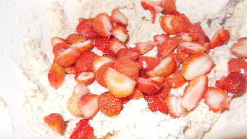 творожно-овсяное печенье с клубникой