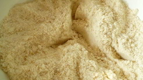 айвовый насыпной пирог