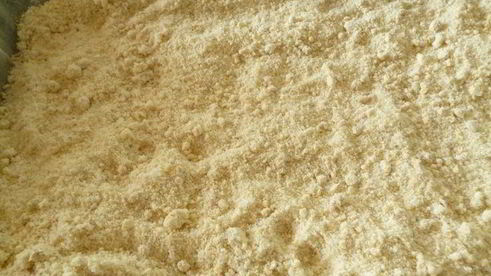 айвовый насыпной пирог