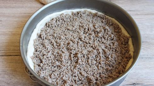 дрожжевой пирог с мясом без яиц