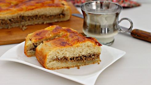 дрожжевой пирог с мясом без яиц