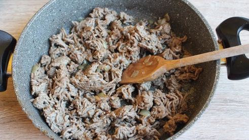 дрожжевой пирог с мясом без яиц