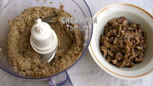 дважды грибной пирог на слоеном тесте