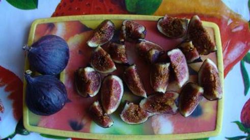 инжирный киш с каштанами под сыром джюгас