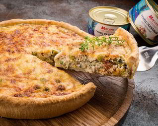 Киш с тунцом