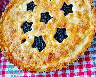 Классический черничный пирог