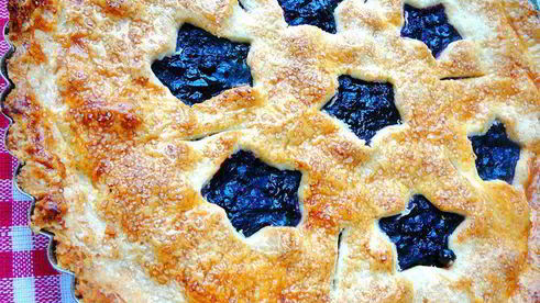 классический черничный пирог