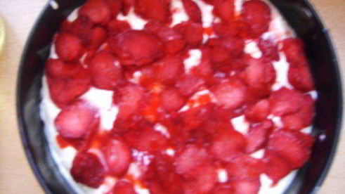 овсяный пирог с творогом и клубникой