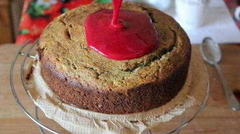 пирог нутовый с помадкой из черной смородины