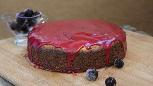 пирог нутовый с помадкой из черной смородины