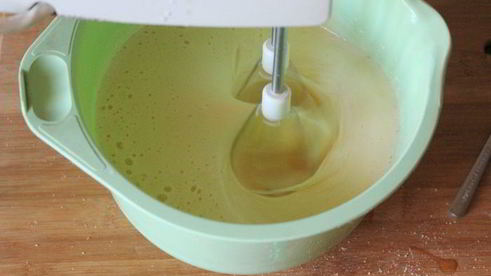 пирог нутовый с помадкой из черной смородины