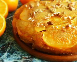 Пирог-перевертыш с айвой и апельсинами
