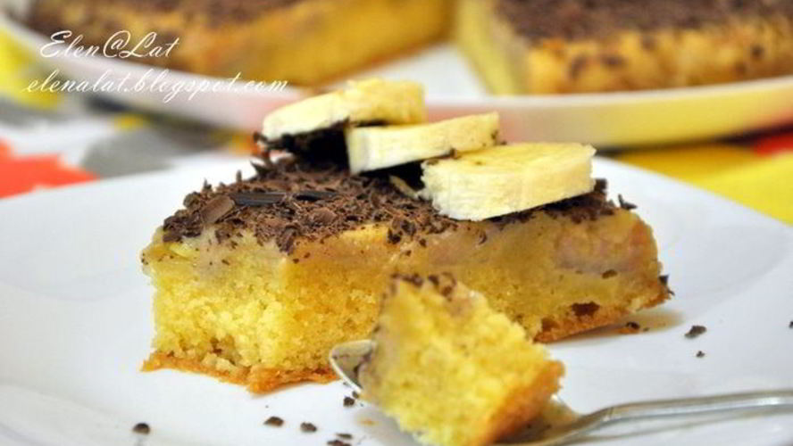 Рецепт пирога с бананами и сливочно-карамельным соусом и шоколадом