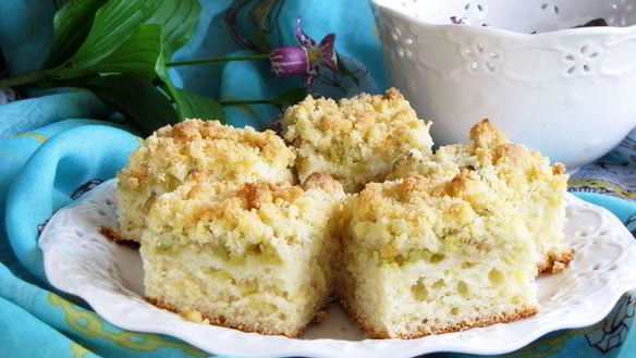 Рецепт Пирога с ревенем и хрустящей посыпкой