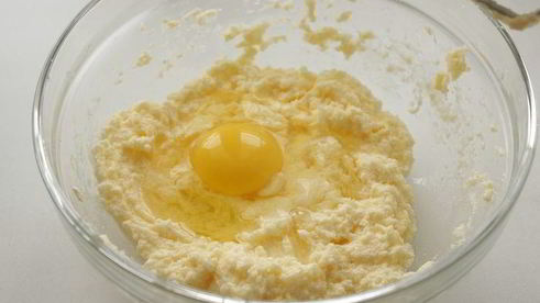 пирог с рикоттой и белым шоколадом