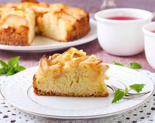 Пирог с яблоками без яиц