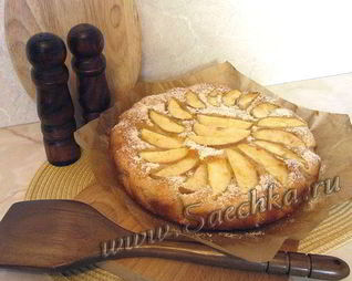 Пирог с яблоками из заливного дрожжевого теста