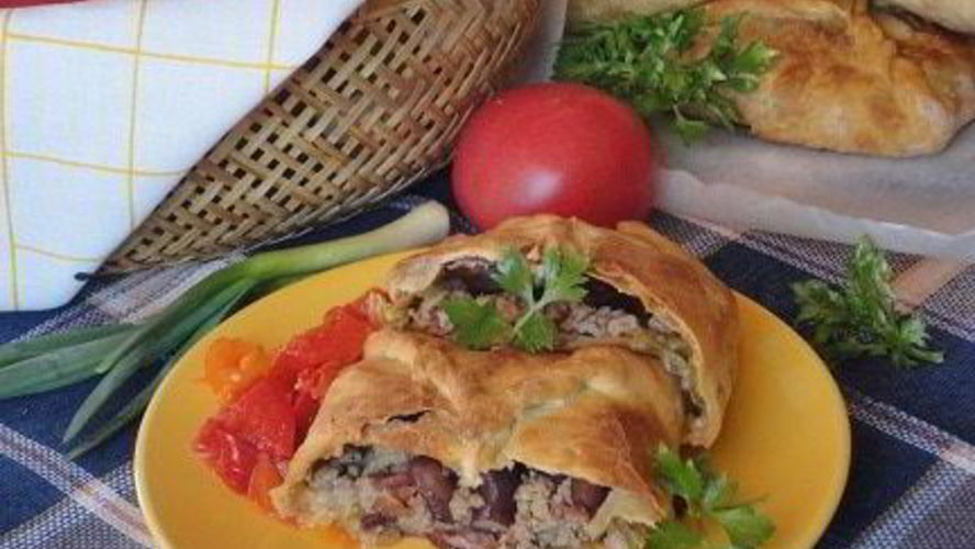Рецепт пирогов с мясом, капустой и фасолью