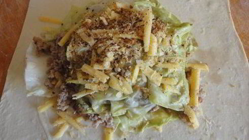 пироги с мясом, капустой и фасолью