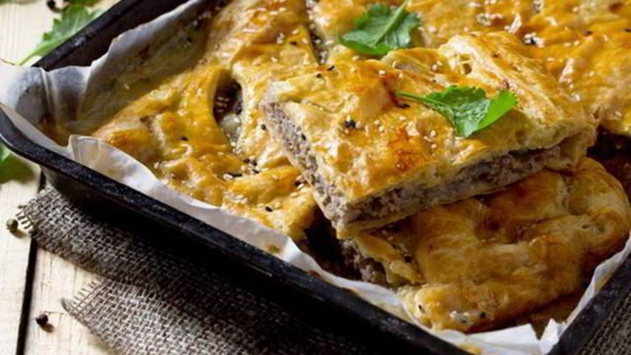 Рецепт слоеного пирога с бараниной