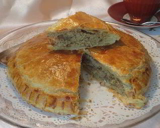 Слоеный пирог с миндалем