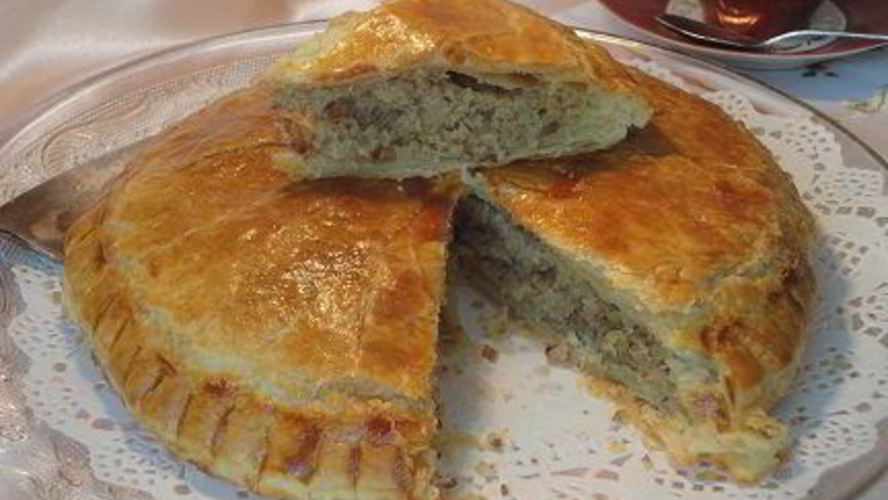 Рецепт слоеного пирога с миндалем