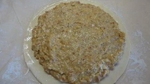 слоеный пирог с миндалем