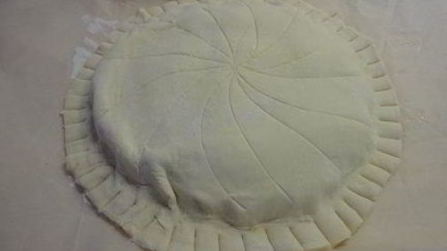 слоеный пирог с миндалем