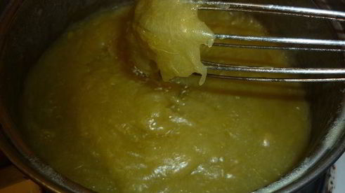 слоеный пирог с ревенем и тмином