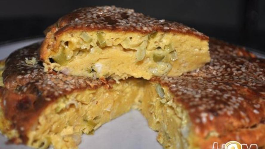 Рецепт сырного пирога с молодым чесноком