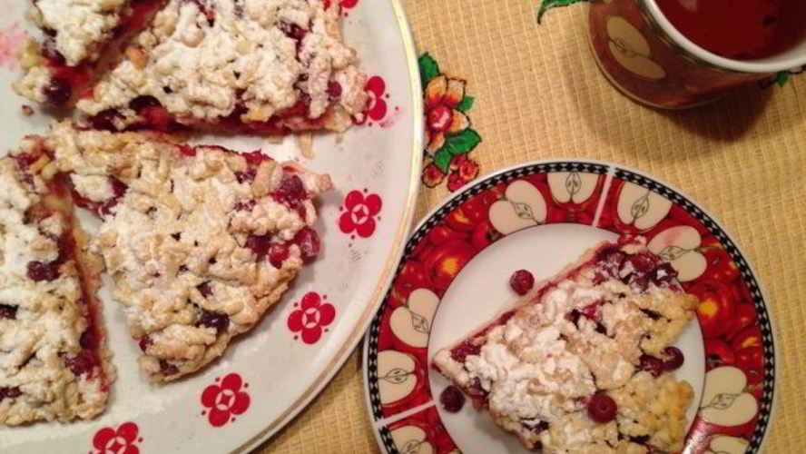 Рецепт тертого пирога с клюквой